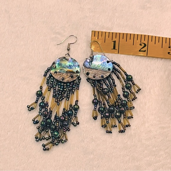 Abalone Shell and beaded earrings - Picture 3 of 7